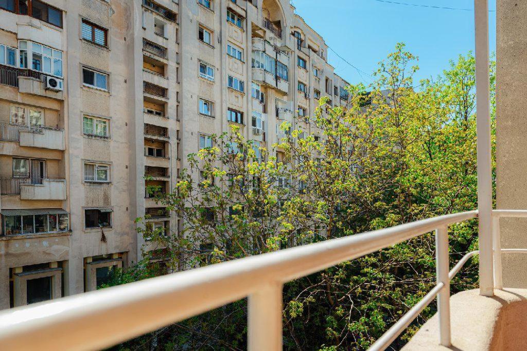 Heart Of Downtown 3 Rooms Apartment Self Check In Bukares Bagian luar foto