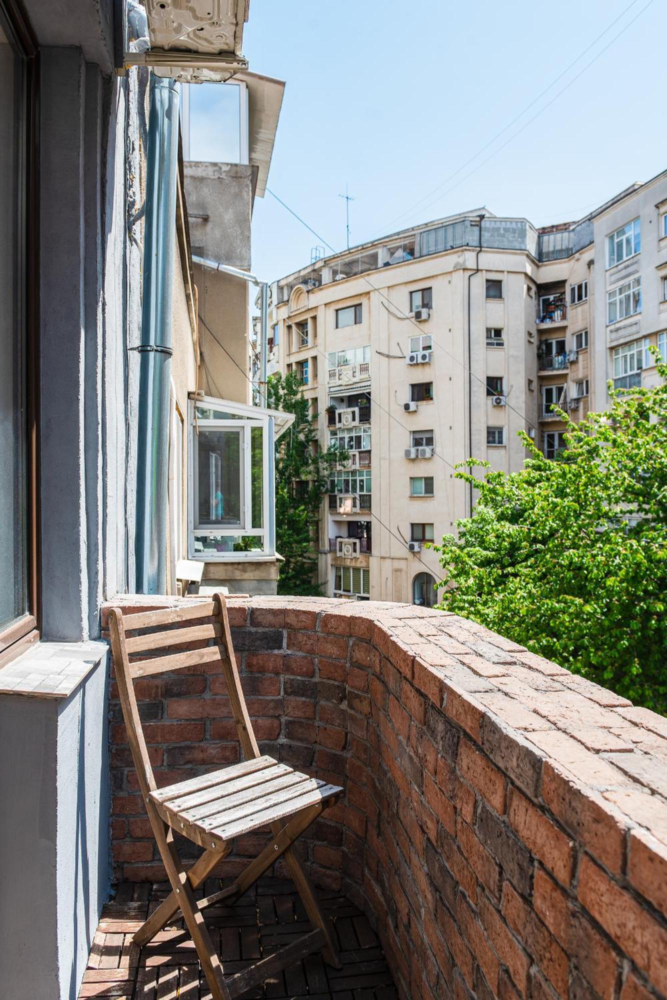 Heart Of Downtown 3 Rooms Apartment Self Check In Bukares Bagian luar foto