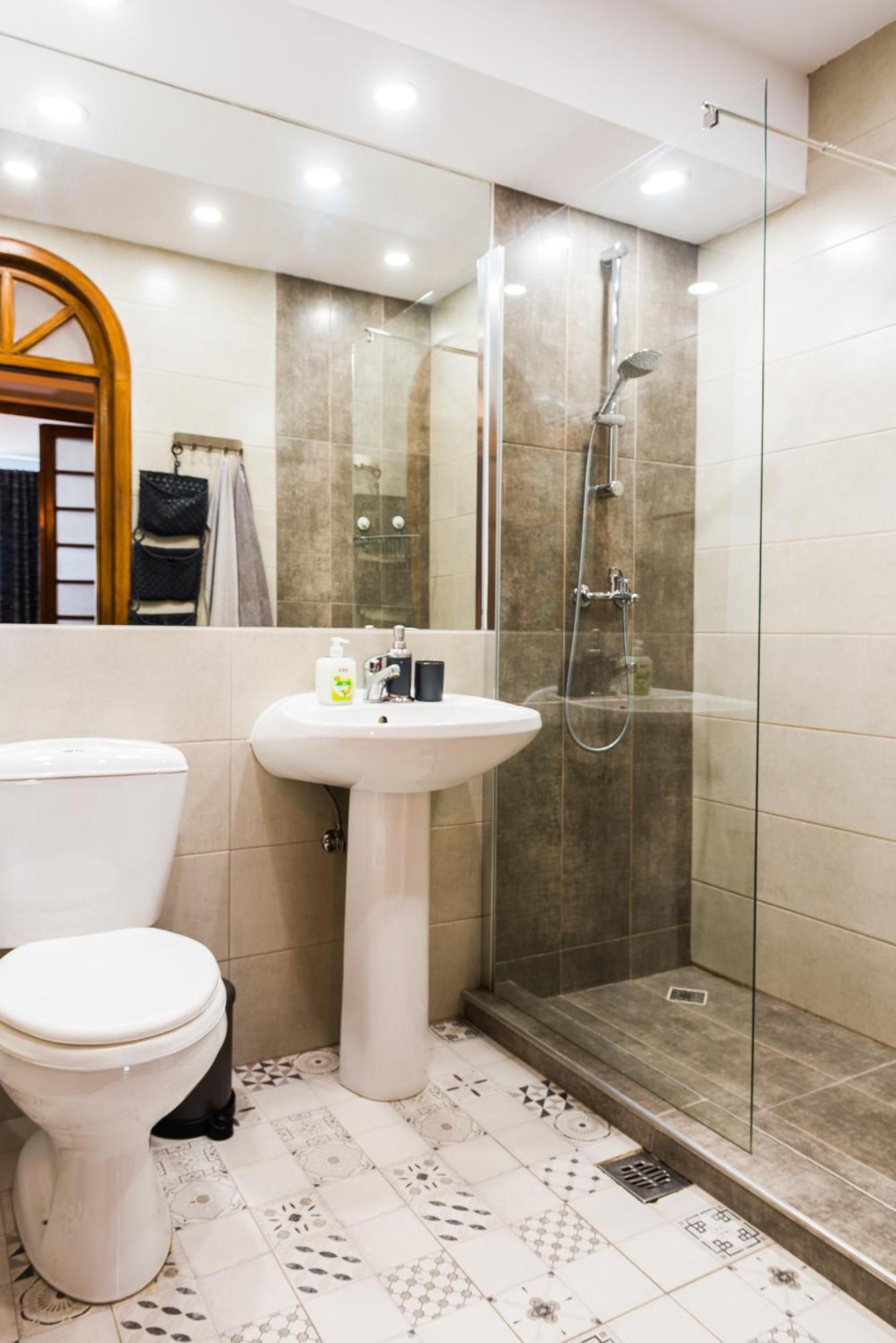 Heart Of Downtown 3 Rooms Apartment Self Check In Bukares Bagian luar foto
