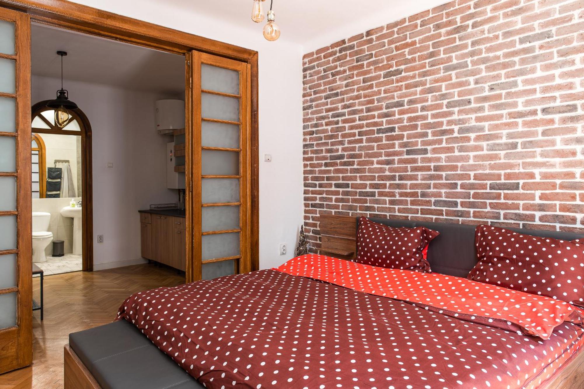 Heart Of Downtown 3 Rooms Apartment Self Check In Bukares Bagian luar foto